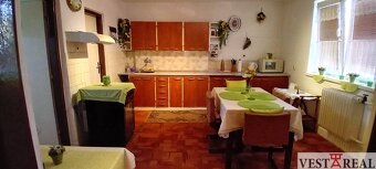 Na predaj tehlový rodinný dom 3+1 s garážou a predzáhradkou - 2