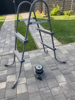 bazénový rebrík - 2