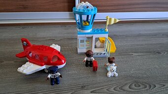 LEGO DUPLO 10961 Letadlo a letiště - použité, perfektní stav - 2