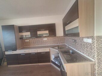 Kuchynská linka - 2