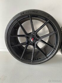 Disky Japan Racing spolu s pneu Michelin - 2