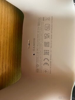 Ps5 ovladač DualSense - 2