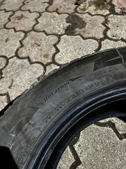 Predám zimné pneumatiky 215/60 r16 - 2