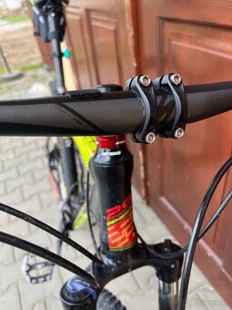 ZNÍŽENÁ CENA Genesis Impact 3.5 - 2