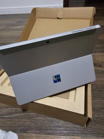 Microsoft Surface Go 4 64 GB 8 GB Platinum - 2