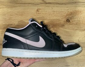 Air Jordan 1 Low SE Men's Shoes - 2