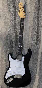 Encore E6 LH Gloss Black + Kombá - 2