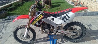 Predám Hondu CR 250 - 2