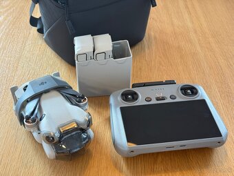 DJI Mini 4 Pro Fly More Combo (DJI RC 2) - 2