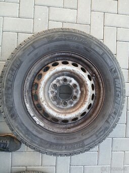 Michelin 235/65 R16C - 2