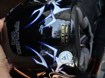 Prilba na motorku - 2