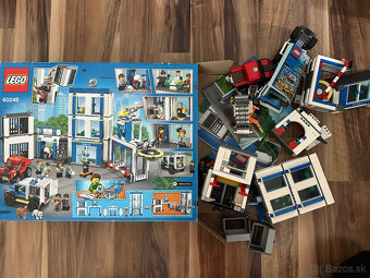 LEGO CITY 60246 - 2