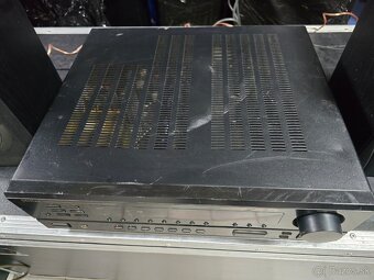 DENON AVR-1602 starší receiver - 2