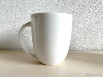 Štyri porcelánové hrnčeky - 2