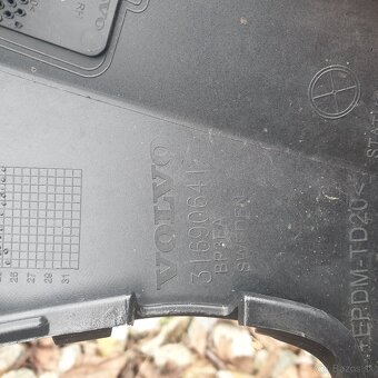 Naraznik Volvo XC90 31690641 - 2