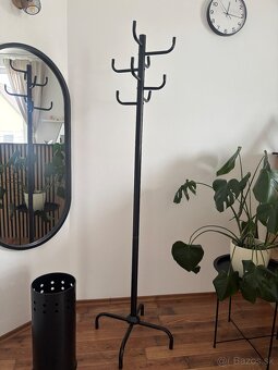 Stojan na bundy a dáždniky - 2