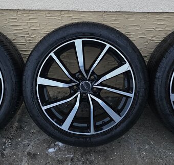 PIRELLI 235/45 R18 Letné - 2