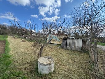 Na predaj vinica Sahy - 2