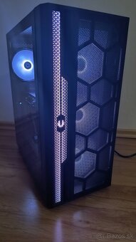 Ryzen 5 3500X, RX 6600, 16GB DDR4, 500GB SSD m.2 - 2