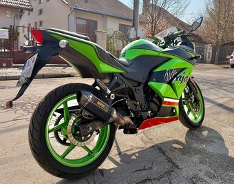 Kawasaki Ninja zx250r 2010 - 2