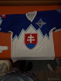 Hokejový dres z roku 2002 - 2