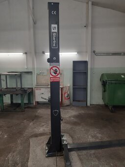 Dvojstlpovy automaticky zdvihak 4T. - 2