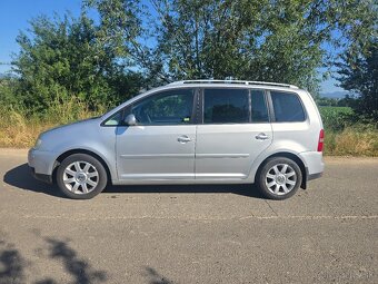 Volkswagen Touran - 2