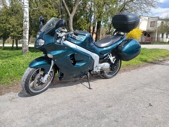 Triumph Sprint 955 ST - 2