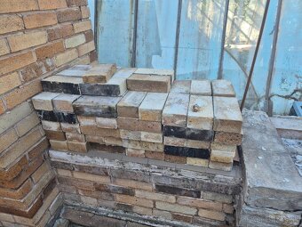 Samotove tehly- 1,5 eur KS - 2