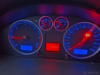 VW SHARAN 2,0TDI 7 MIESTNY 132000 KM - 2