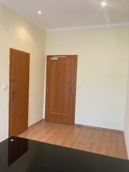Kancelária v centre Piešťan, 2 miestnosti, 36 m2 - 2