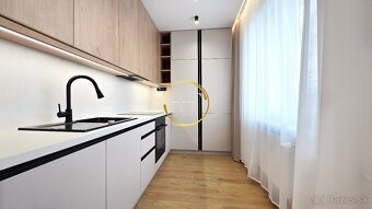 Znížená cena - Moderne zrekonštruovaný 3-izbový byt 64 m² - 2