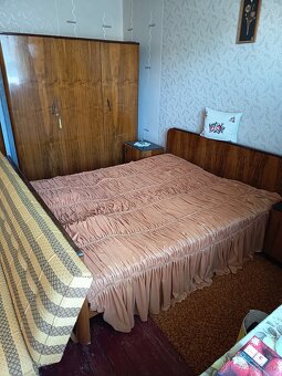 Staršia spálnová zosta, masív,orech - 2