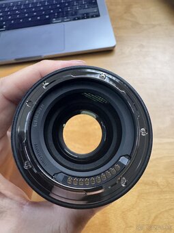 Panasonic Lumix S 85mm f/1.8 - 2