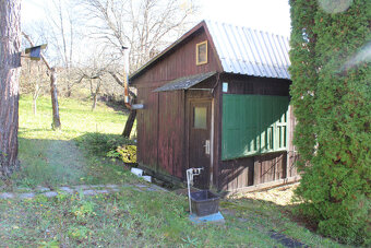 EXKLUZÍVNE-SPEKTRUM REALITY- Na Predaj  záhradná chatka s po - 2