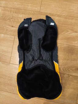 Zateplená vestička veľkosť 50 - 2