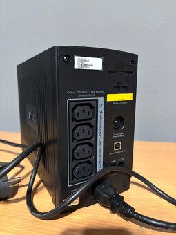 APC Back-UPS-700 - 2