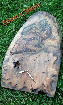 Vianočný darček pre rybára orechové hodiny s kaprom - 2