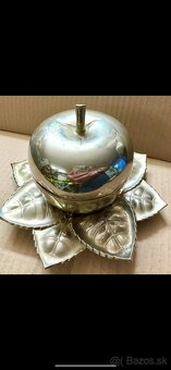 Karafi, sklenky, irisovane vázy - 2