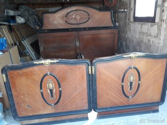 Starozitna postel - 2