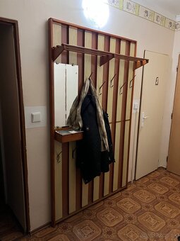 Vešiak do predizby - 2