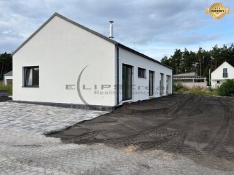 SKOLAUDOVANÉ Štýlový 4i dom – ŠTANDARD v cene - 2