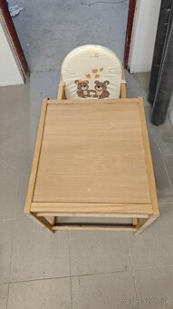 Stolička kŕmenie 2V1 - 2