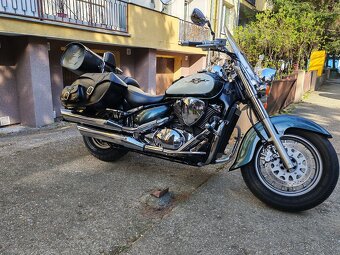 Suzuki Intruder C800 - 2
