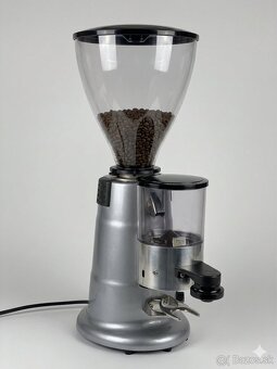 Kávovar a mlynec - 2