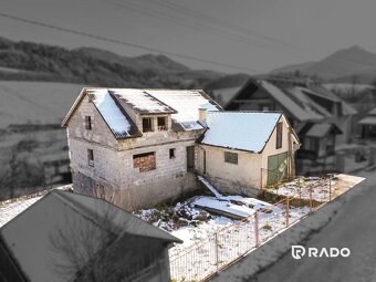 RADO | Pozemok 1178m2 s hrubou stavbou RD, Malé Košecké Podh - 2