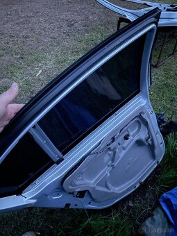 BMW E60 dvere zadné ľavé dvere - DARUJEM - 2