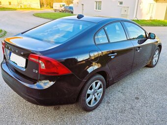 Volvo S60 2,0 D3 6kwalt automat 100kw r.v. 2013/2014 sedan - 2