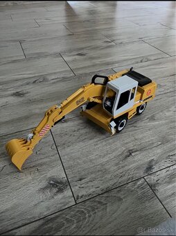Bruder Bager Liebherr - 2