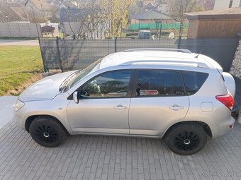 Predám Toyotu RAV 4 - 2